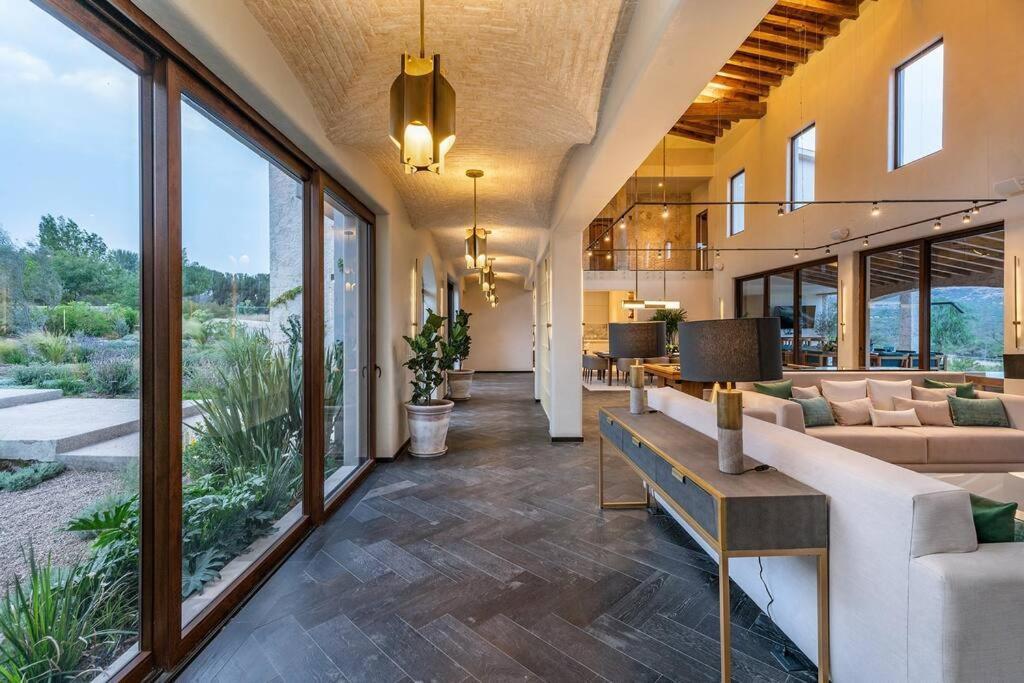 Rancho La Loma Luxury With Thermal Jacuzzi, Pool & Horses Villa San Miguel de Allende