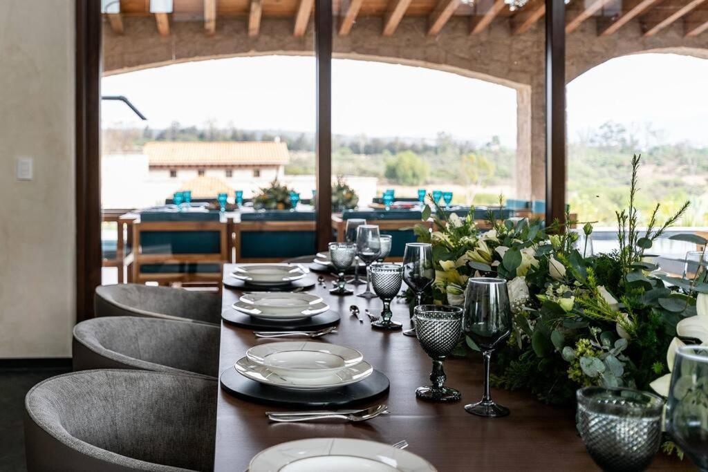 Rancho La Loma Luxury With Thermal Jacuzzi, Pool & Horses
