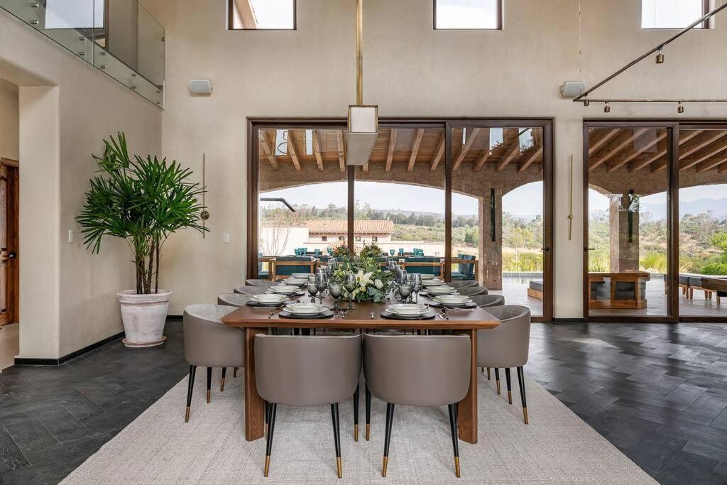 Rancho La Loma Luxury With Thermal Jacuzzi, Pool & Horses Villa *