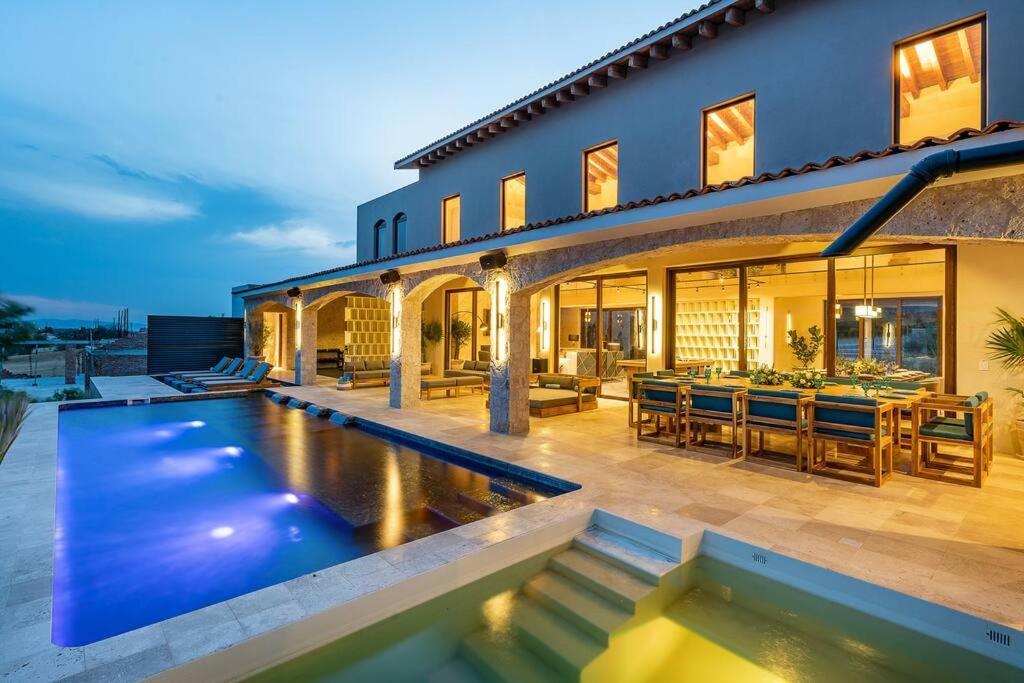Rancho La Loma Luxury With Thermal Jacuzzi, Pool & Horses Villa